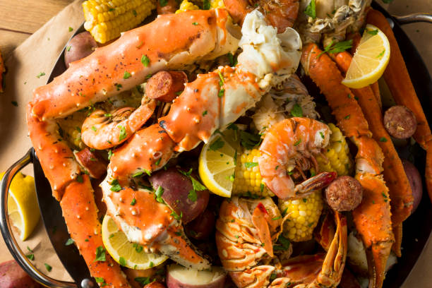 What Restaurants Serve Crab Boil Near Lakewood? 